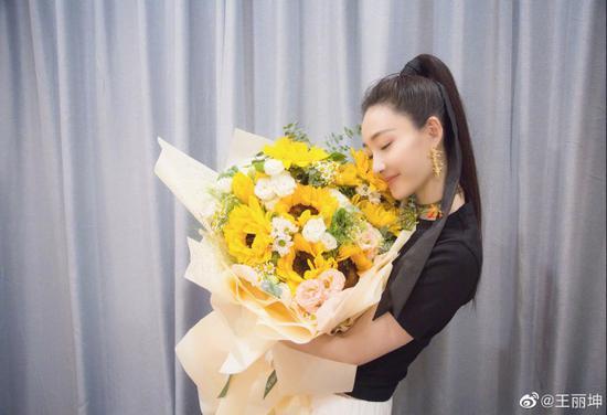 乘风破浪|王丽坤发文告别《浪姐》 称没有遗憾只有想念