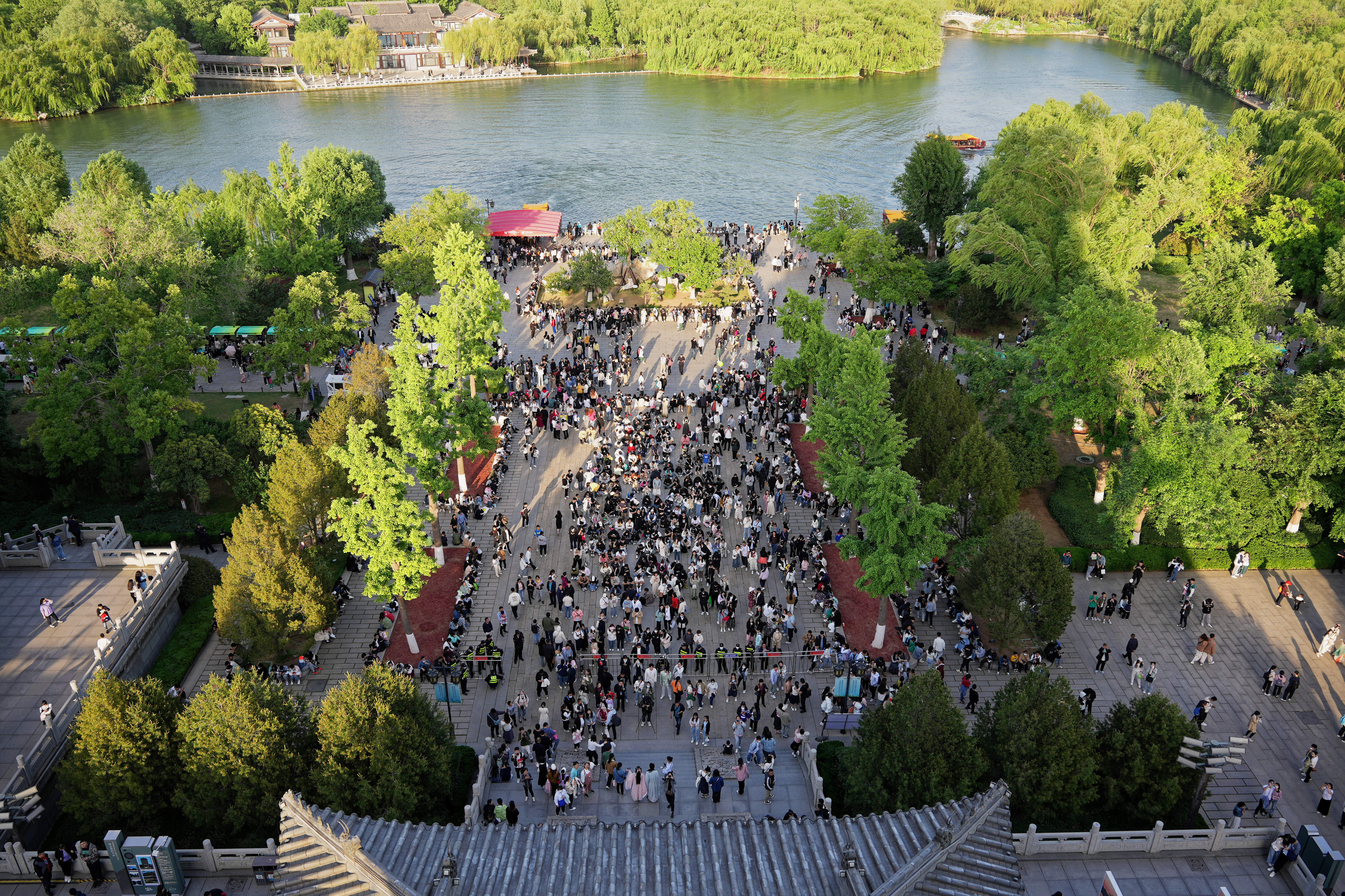 “文艺点亮泉城”