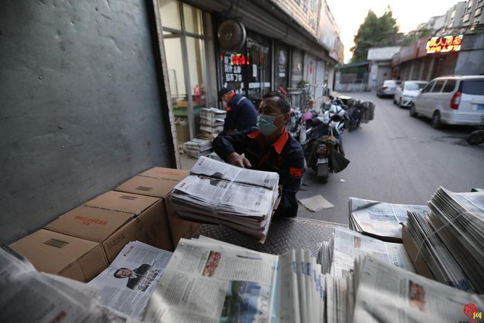 济南报业发行员：发行铁军，服务千家万户