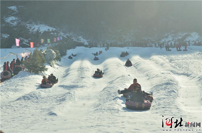 冰雪运动“热”起来！秦皇岛打造冰雪运动新名片