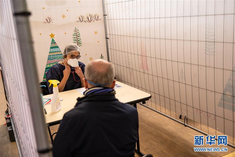 走进法国临时新冠肺炎门诊