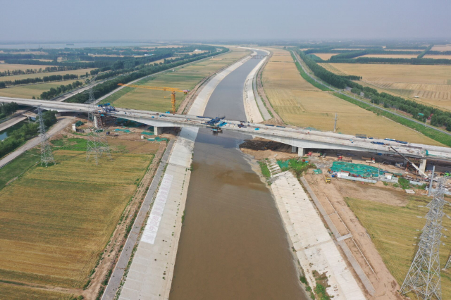 小清河复航工程控制性节点新建魏家桥顺利合龙
