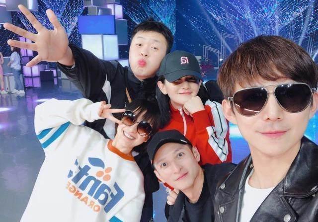 丁程鑫加入快乐家族 丁程鑫是谁？这事你怎么看？