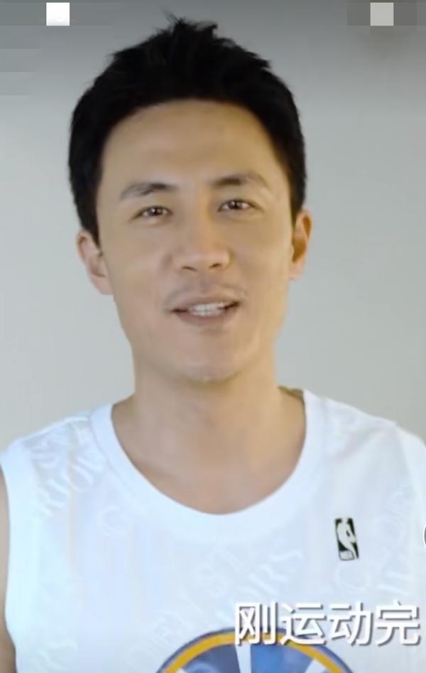 杜志国|太瘦了！杜淳罕见营业，粉丝称分不清他与老爸杜志国