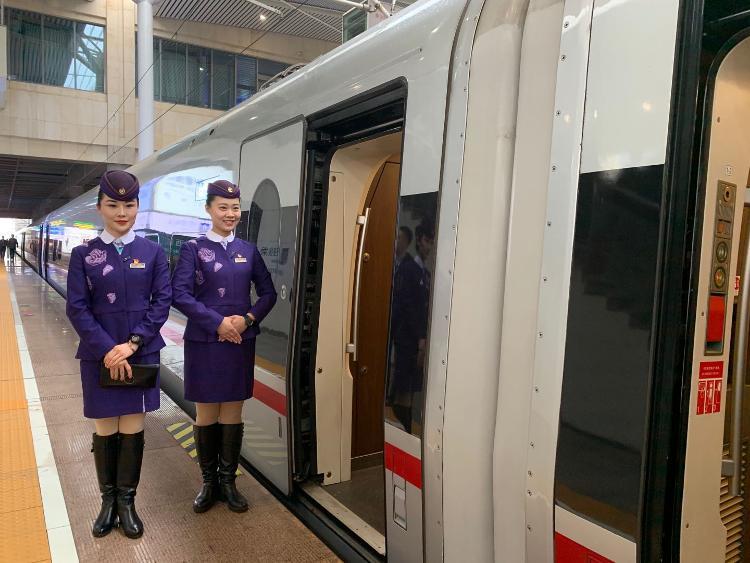 鲁南高铁日曲段26日正式通车！全程5G直播体验