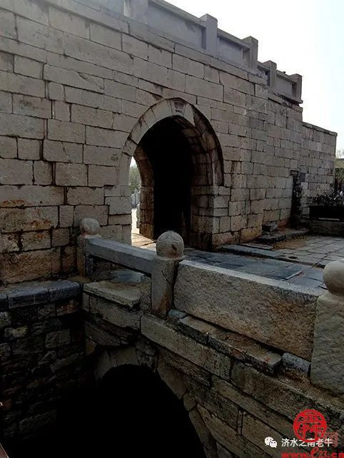 长城旁古道边的村庄什么范