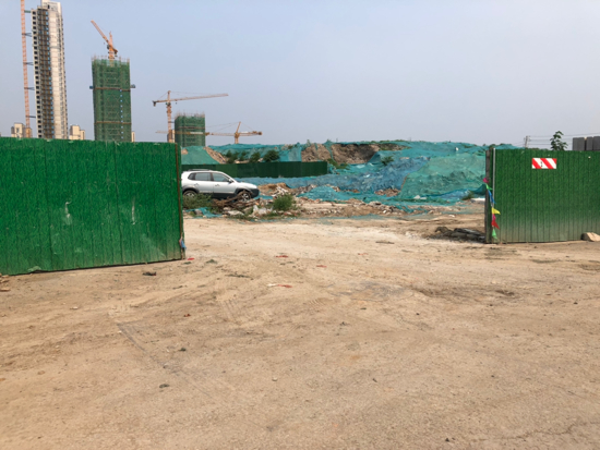 【啄木鸟在行动】水屯路与水屯北路交汇处东北角存在扬尘隐患