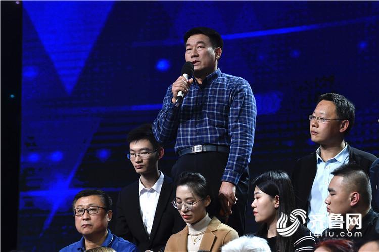 问政山东丨动监所所长举报两次 冒牌饲料厂为何还能开工生产？省畜牧兽医局局长：追查到底！