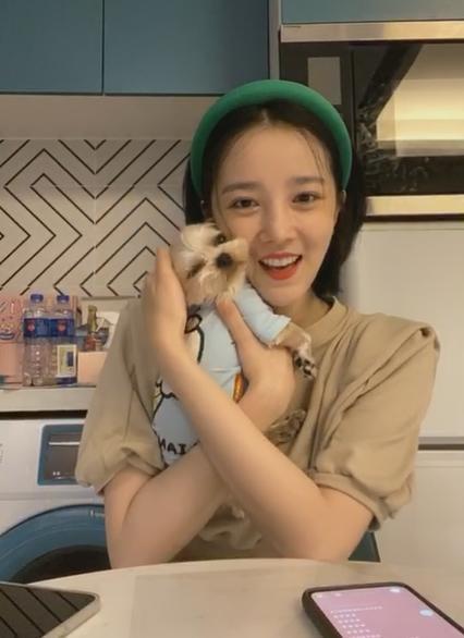 于小彤陈小纭宣布分手|遗憾收场！于小彤陈小纭宣布分手 或与于小彤深夜密会网红狂欢有关