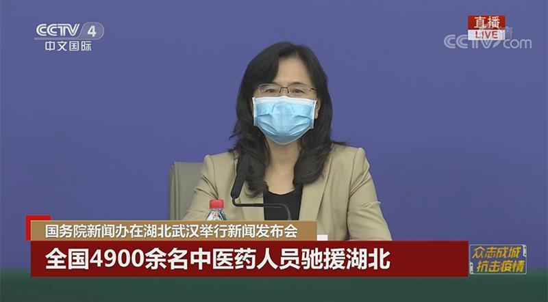 国新办发布会：中医药是疫情防控的亮点，愿与世界分享中国经验