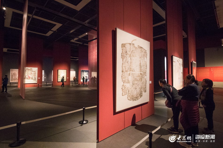 山东美术馆国展迎美术爱好者持续“打卡”