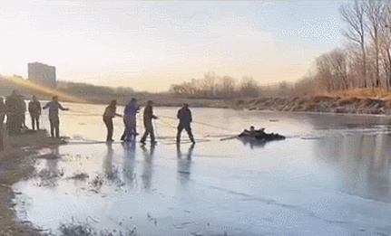 小伙儿，你干的这件事大家都知道了！