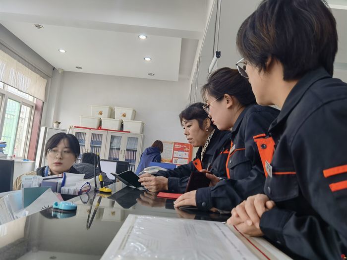 低保用户未年审  供暖管家全程代办让用户“零跑腿”  济南热力细微服务见真情