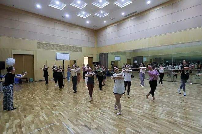 全国刮起“夜校风”，风有多大？能吹多久？