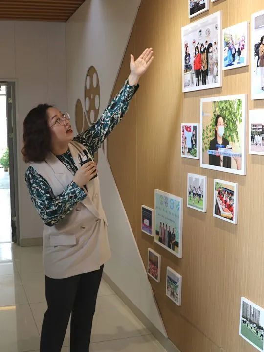 市中区政协专题商量调研活动走进经纶小学