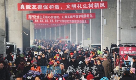 【网络述年】赶年集 品年味 过年就要这个热闹劲儿！