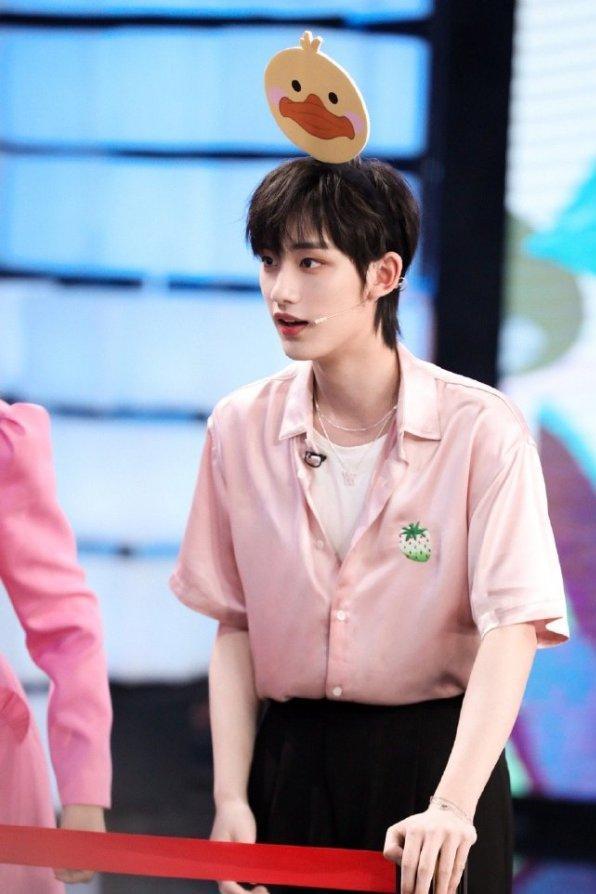 丁程鑫加入快乐家族 丁程鑫是谁？这事你怎么看？