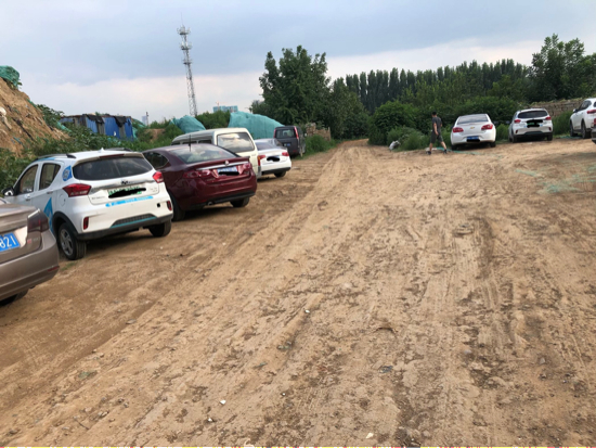 【啄木鸟在行动】历城区张马屯街与张马大街交汇处东南角有渣土裸露