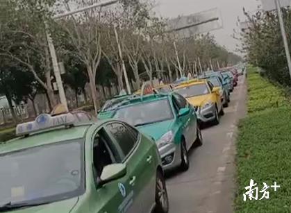 收入难抵份子钱？广州的哥的姐们如何度过行业寒冬