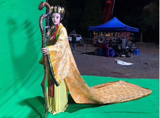 电影《天外飞妖》热播 吴熙萌挑大梁上演霸气女王