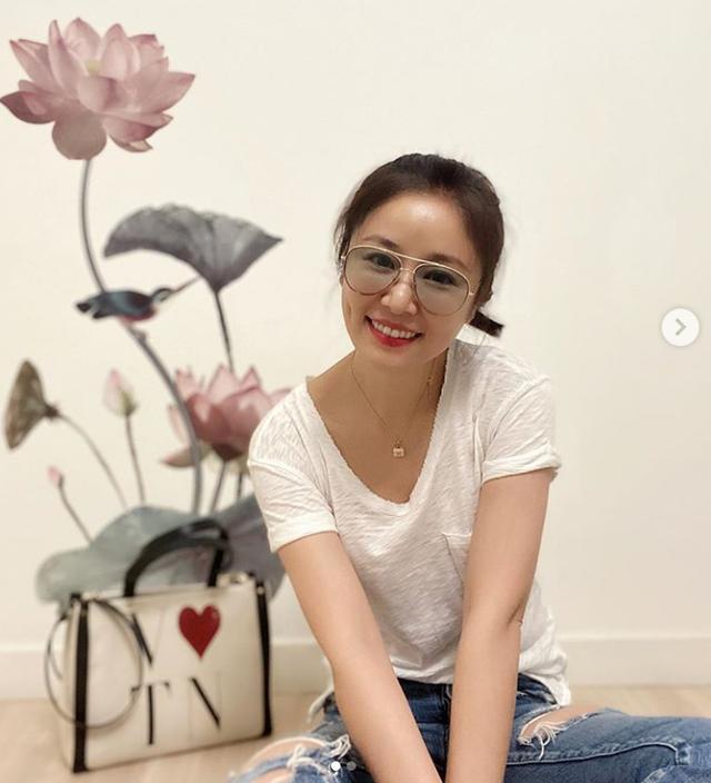 林心如霍建华庆祝结婚四周年低调晒照亲自否认怀上第二胎