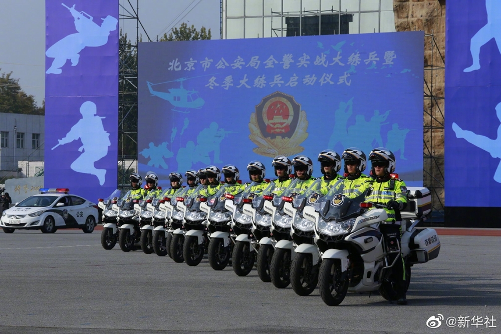 比电影更震撼！公安民警燃爆练兵场面来袭