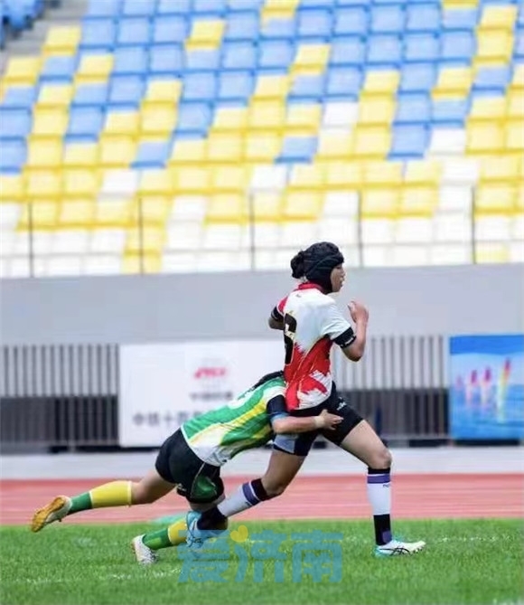 书写新篇章！济南代表团勇夺省运会橄榄球项目男、女甲组冠军！