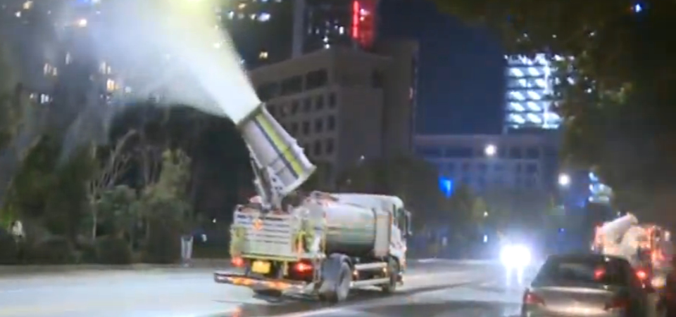 湖北各地继续集中消杀 武汉全城一天消毒两次