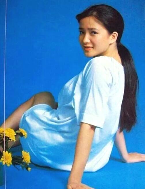 55岁何晴近照曝光，演遍四大名著，曾被称为“内地古装第一美女”