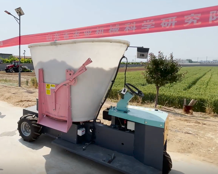 山东农机科研新答卷：成套技术装备助推“家庭牛场”机械化水平