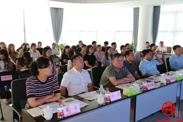 济南国际医学中心举办“海右人才”政策宣讲会