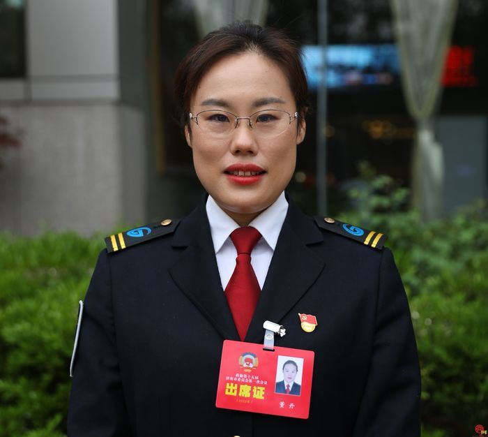 济南市政协委员董丹：有序实施碳排放达峰行动，打造慢行交通，倡导绿色出行