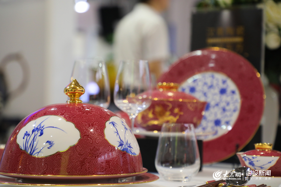 逛文博会赏国瓷 看了这些“宝贝”才知道瓷器有多美！