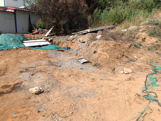 【啄木鸟在行动】凤山路与世纪大道交汇处向南500米处存在扬尘隐患