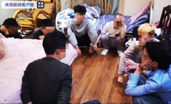 专骗外国女性！诈骗团伙借助翻译软件扮演“高富帅”