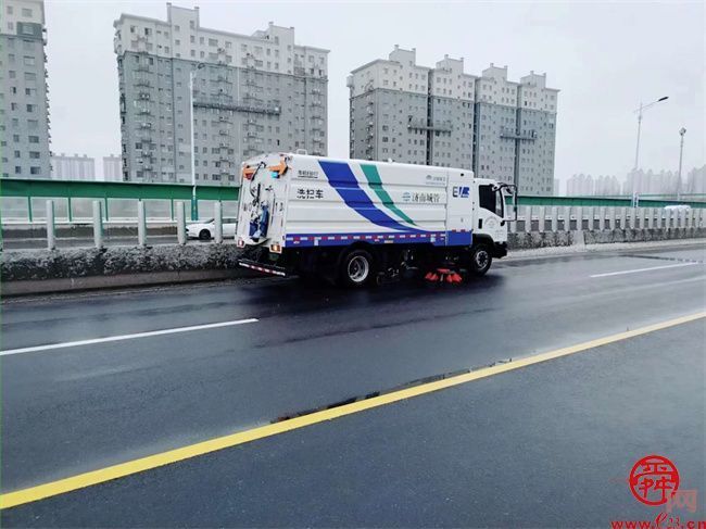 迎“寒”而上，济南市机扫大队呵护民生温度