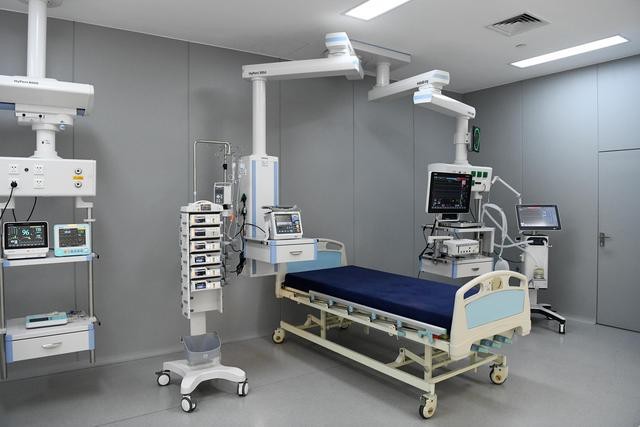 共筑抗疫“人类命运共同体”——中国最年轻都市传递“中国温度”