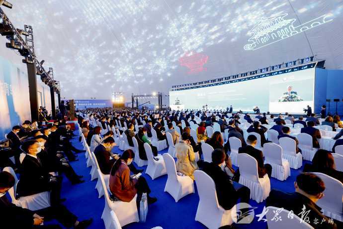 2021上海合作组织国际投资贸易博览会暨上海合作组织地方经贸合作青岛论坛开幕