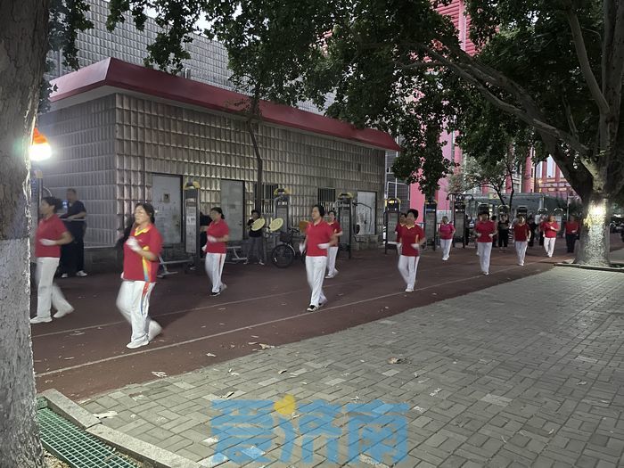 “夜运动”让济南“热的不得了”