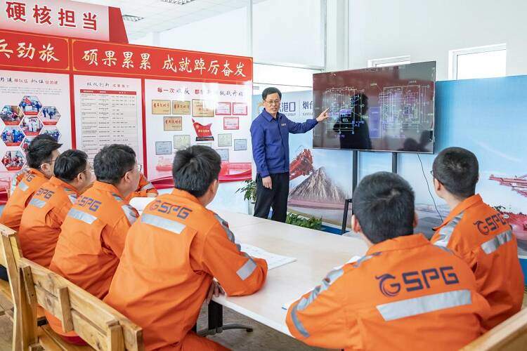 港口雄开万里流｜“中国智慧”破解世界港口之问——山东港口烟台港矿石公司“于新国创新工作室”自主创新之路