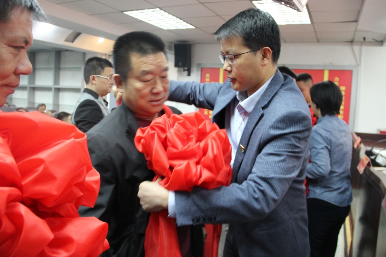 淄博:27名村居“两委”成员提前退休担任村居顾问