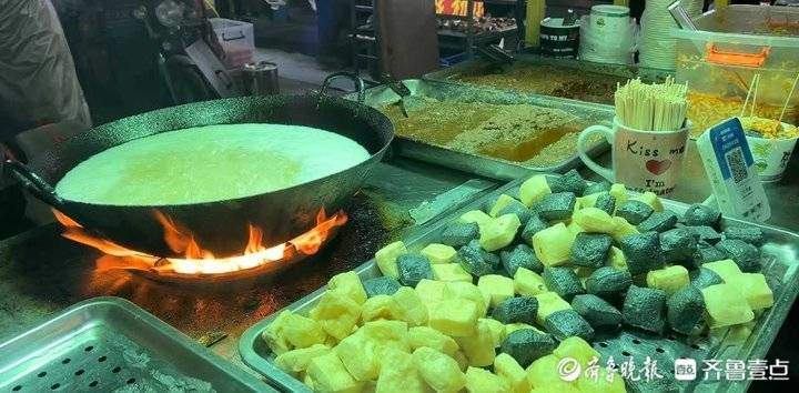 天气回暖人气旺，网红小吃不断上！济南环联夜市客流爆棚