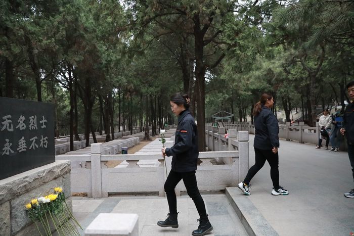 以青春祭忠魂 以热血赴使命 济南能源工程集团组织开展清明节缅怀先烈活动