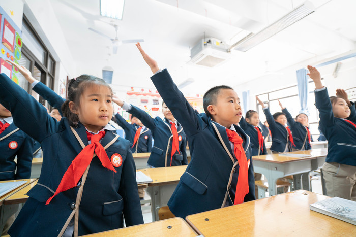 午间配餐服务100%全覆盖 济南市确定15处“中央厨房”让学生吃得饱更吃得好