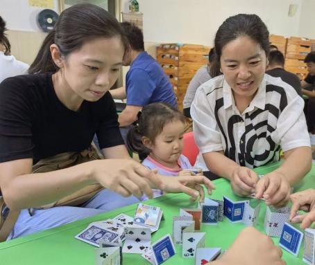 舜南幼儿园举办“沉浸式”家长会