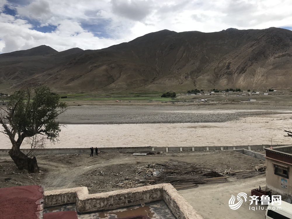 这就是山东丨山东援藏“昂仁加速度”：依江修路，4月初设计，6月底围挡已建成