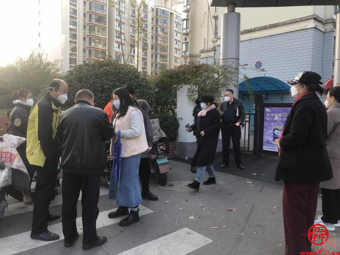 为爱值守  济南大润发开足马力保障供应   集中配送效率高