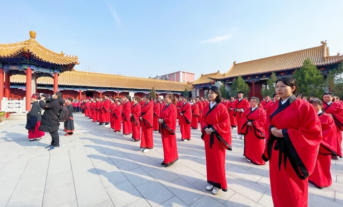 十八而志，传承传统，济南十一中举办2020级学生成人礼