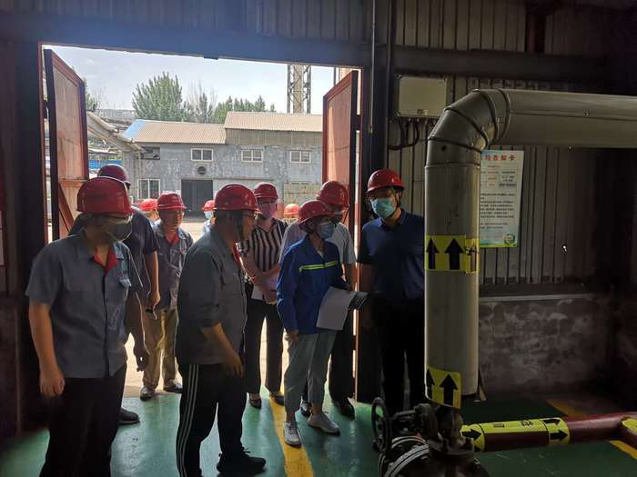 查隐患促平安 市安监支队进驻钢城区联合执法指导企业安全生产