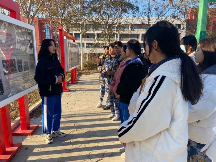 以老促新，济南市技师学院掀起新生学党史学习高潮
